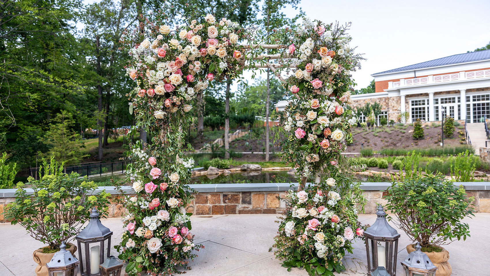 Amphitheater Wedding Arch