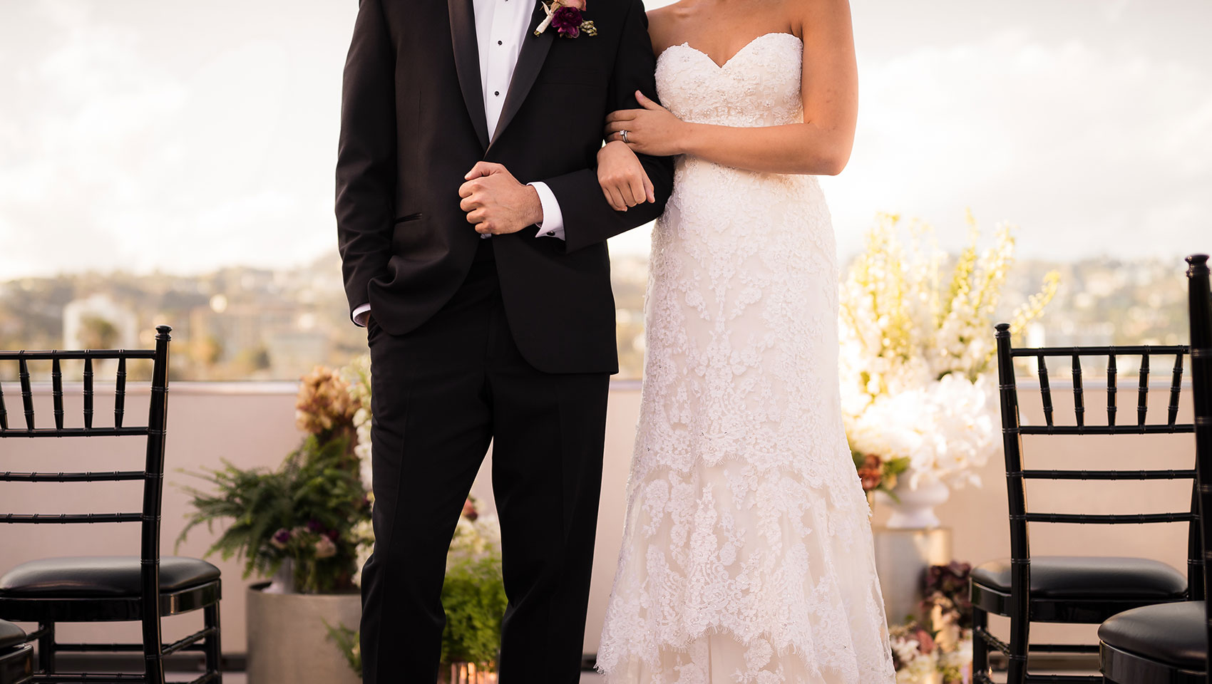 wedding couple on a rooftop